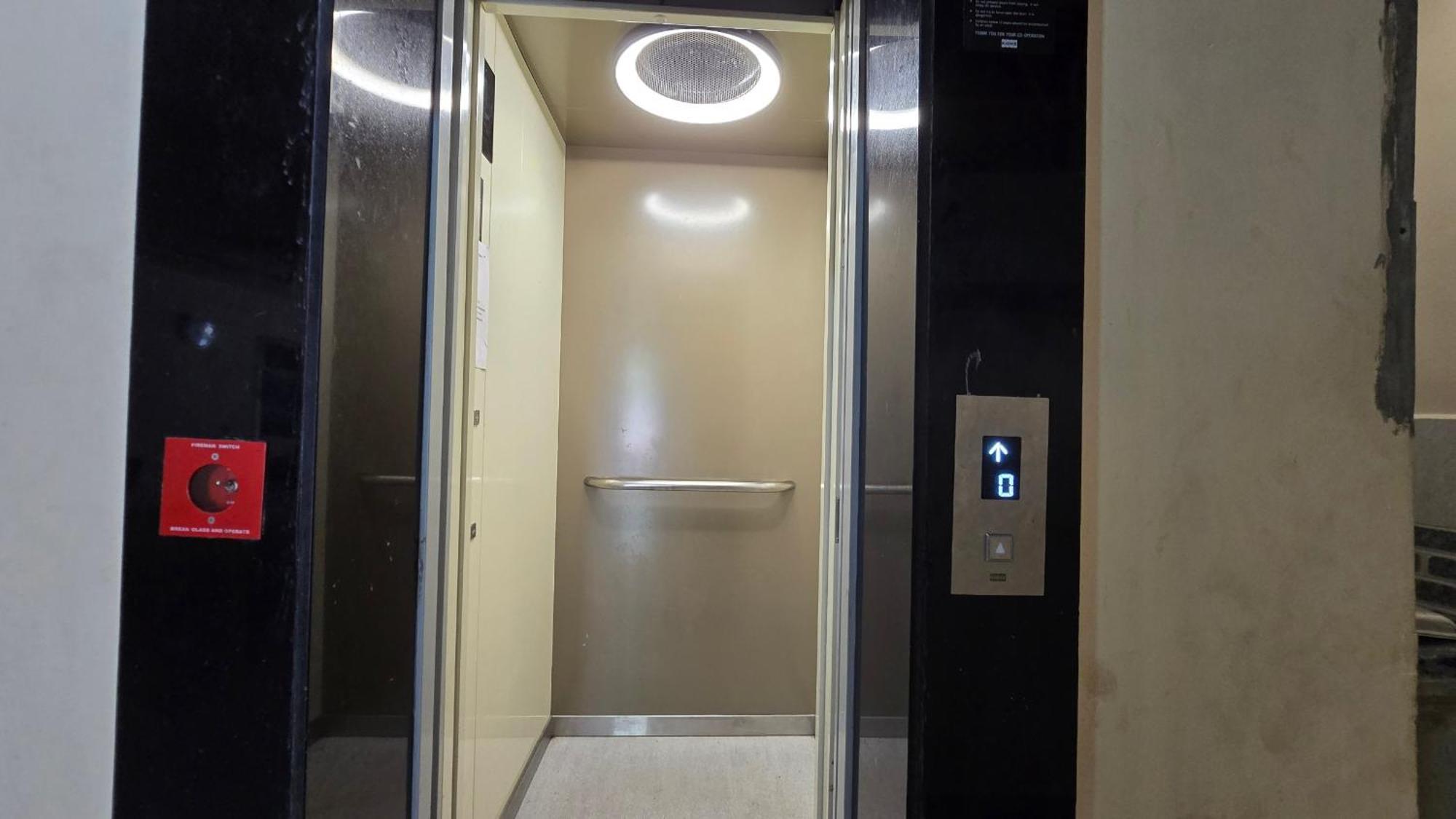 Hotel Maheshwari Green'S Ujjain Buitenkant foto